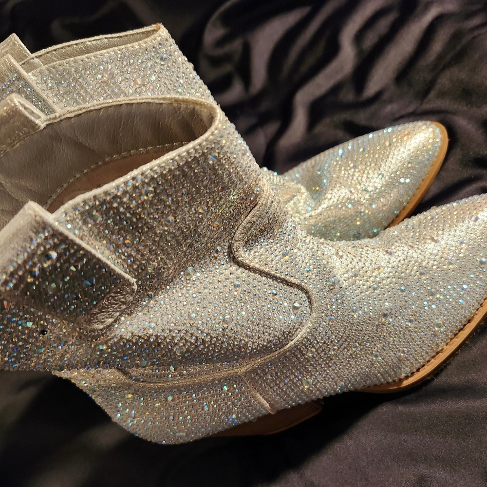 Sparkling White Ankle Boots